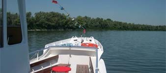 River excursions on Nena motorboat