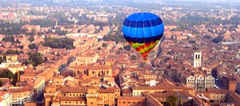 Globo areostatico en Ferrara-- Montgolfier