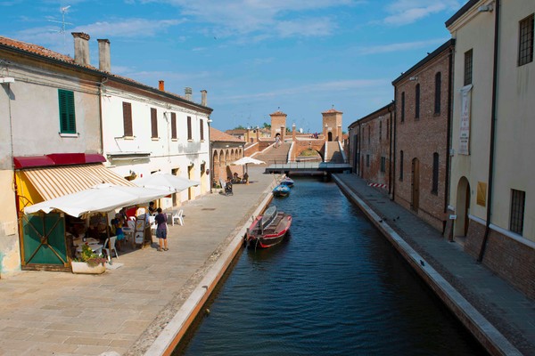 A lo largo de los canales de Comacchio