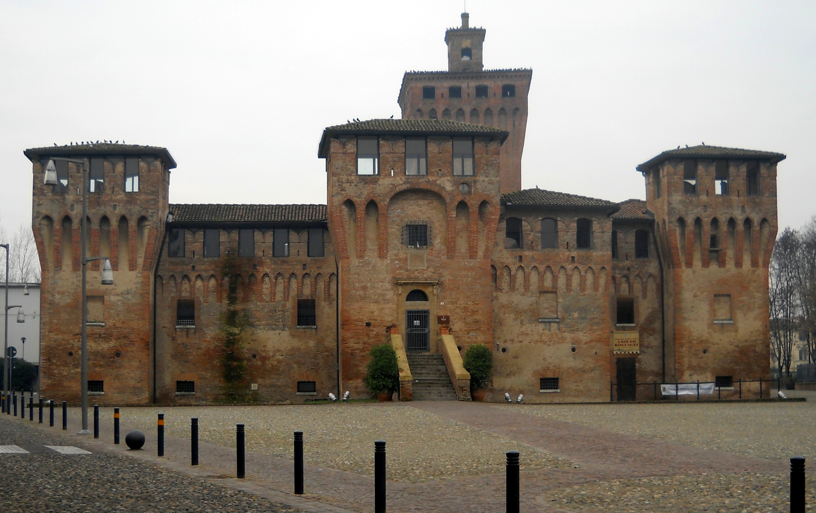 Rocca     Ferrara Terra Acqua