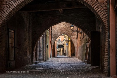 Walking tour Via delle Volte