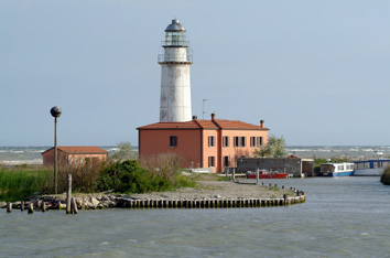 Faro di Goro