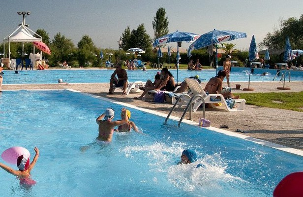 Piscina c/o Vallette di Ostellato